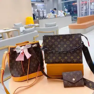 Louis Vuitton Tote Bag — bag, real photo