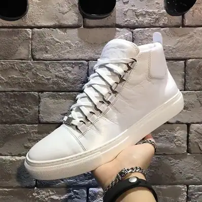 Balenciaga Chunky Sneakers — sneakers, real photo